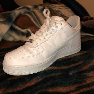 Nike Airforce 1’s White